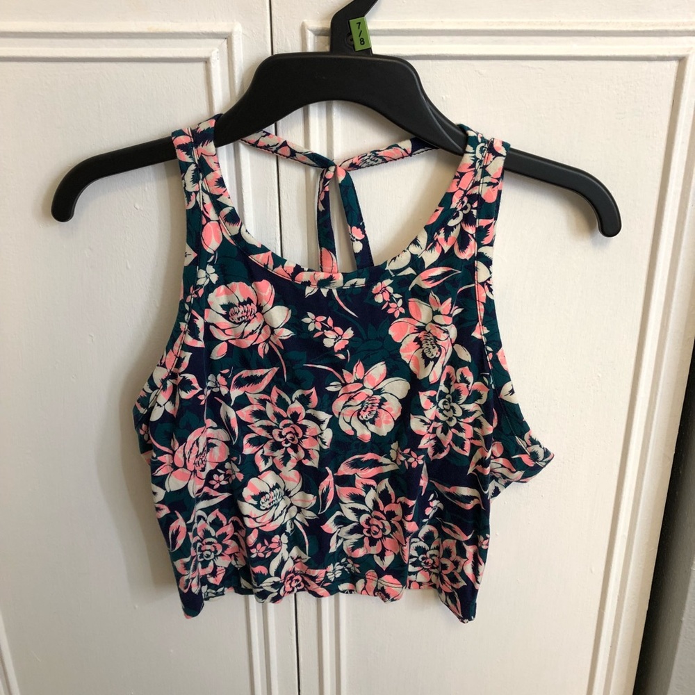 Crop top